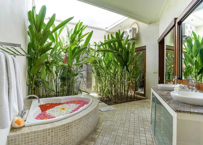 Suliac - Luxurious Private 3br In
